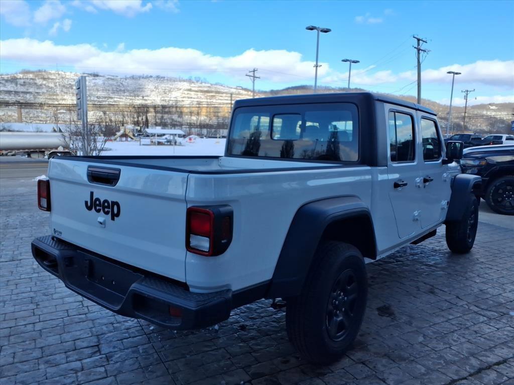 new 2026 Jeep Gladiator car, priced at $40,693