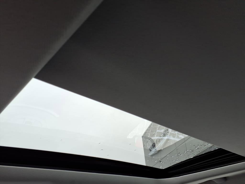 used 2021 Jeep Cherokee car, priced at $18,208