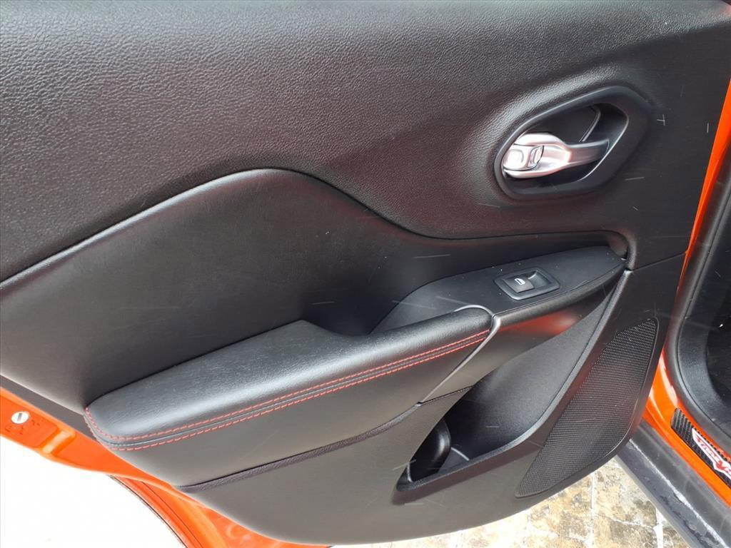 used 2021 Jeep Cherokee car, priced at $18,208