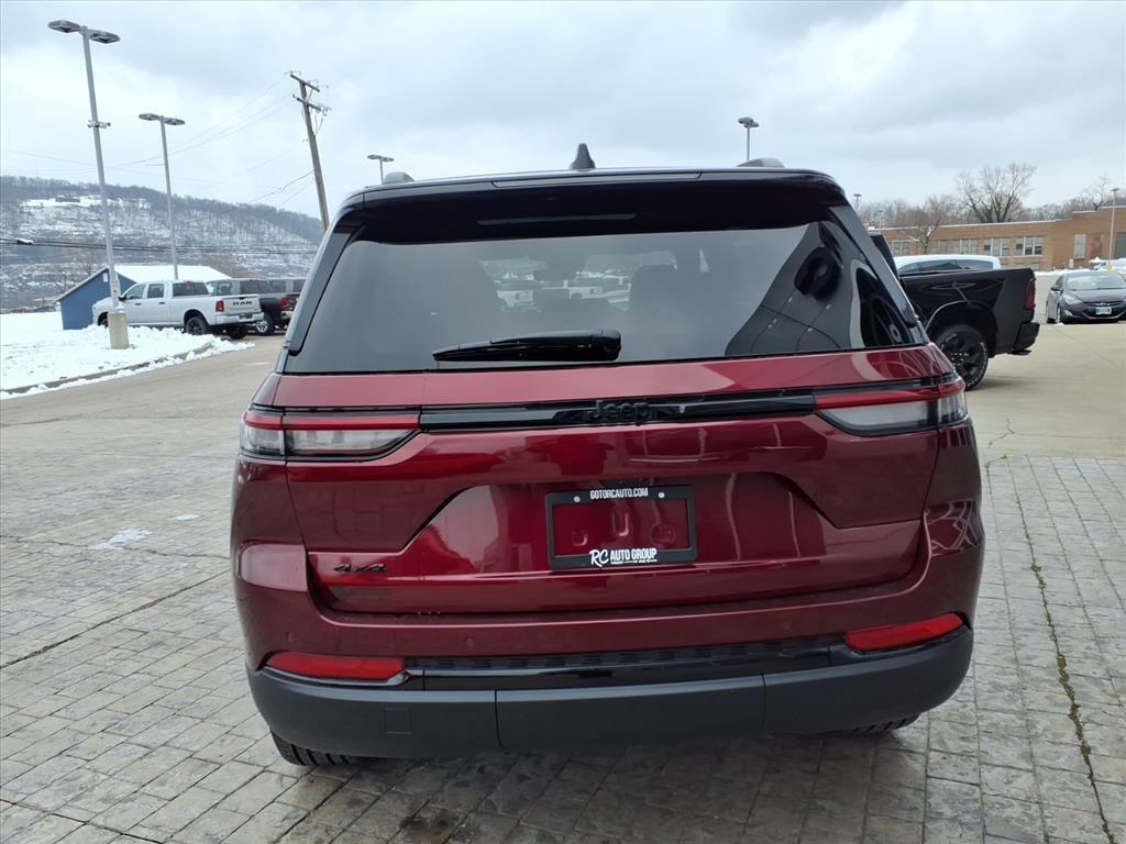new 2025 Jeep Grand Cherokee car, priced at $46,054