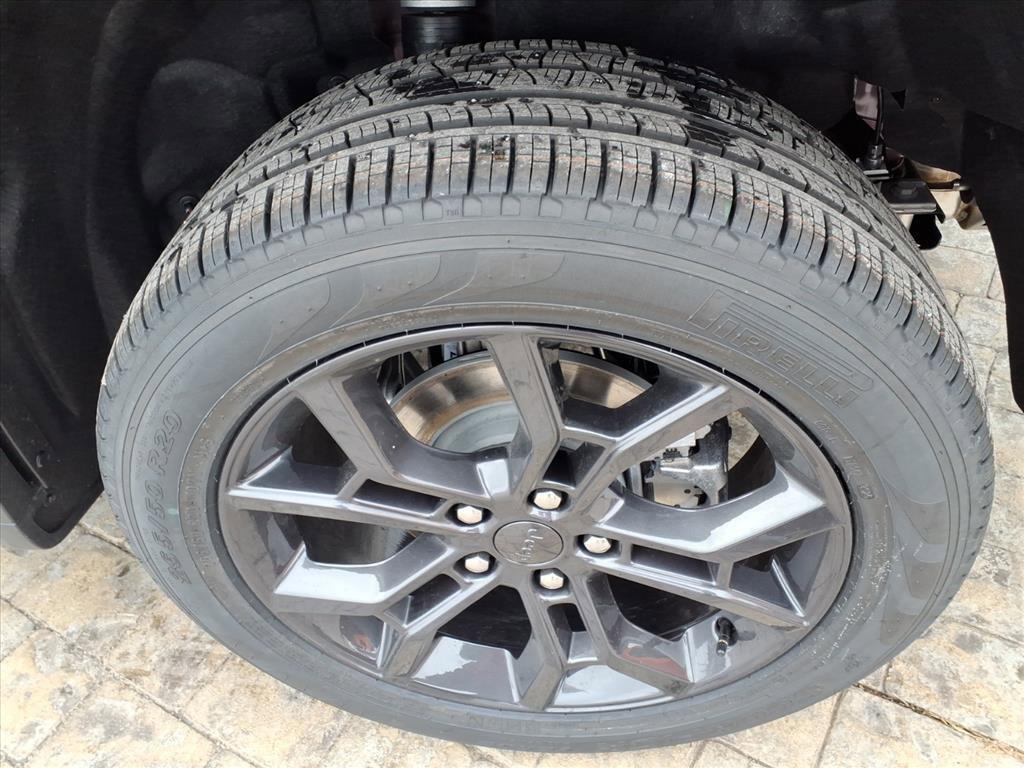 new 2025 Jeep Grand Cherokee car, priced at $46,054