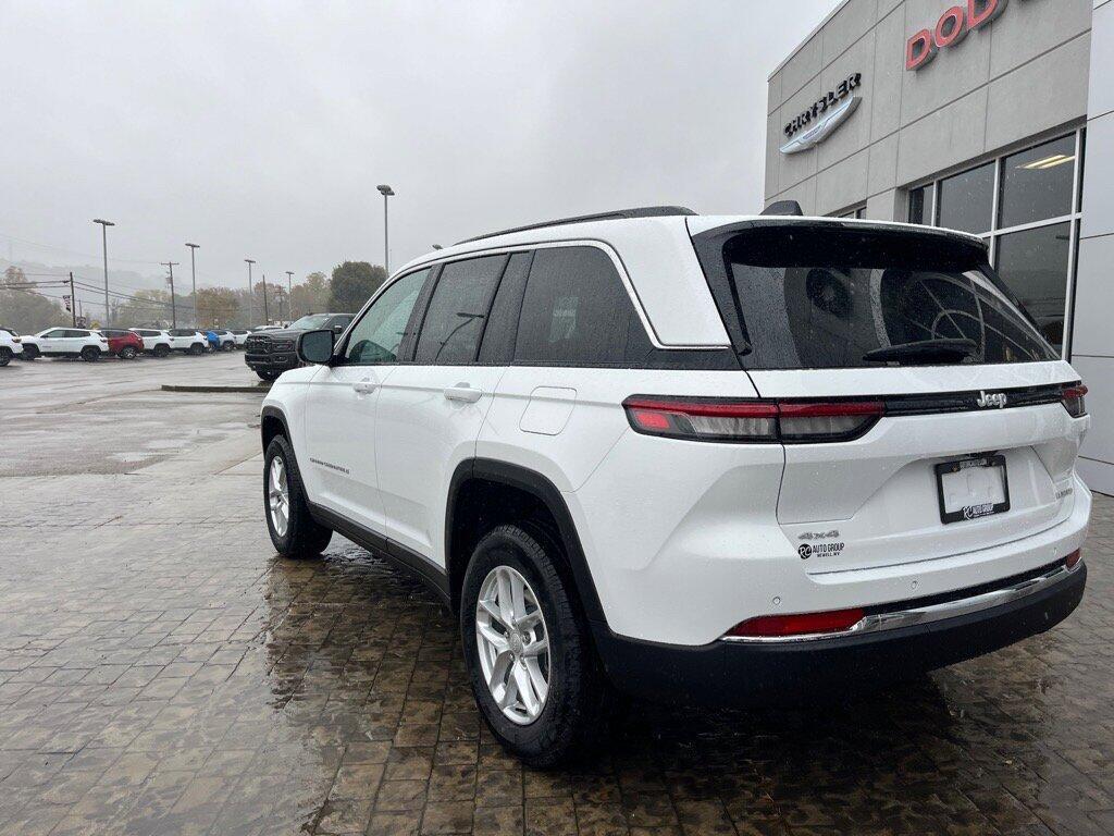 new 2025 Jeep Grand Cherokee car, priced at $33,184