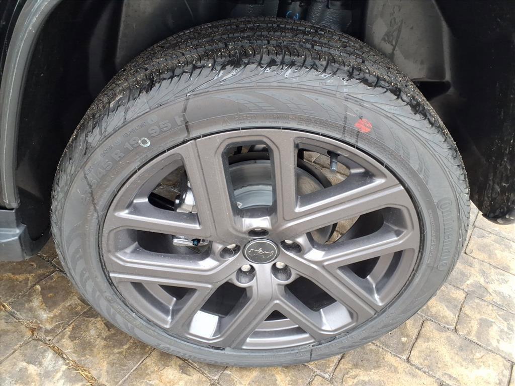 new 2026 Jeep Compass car, priced at $30,197