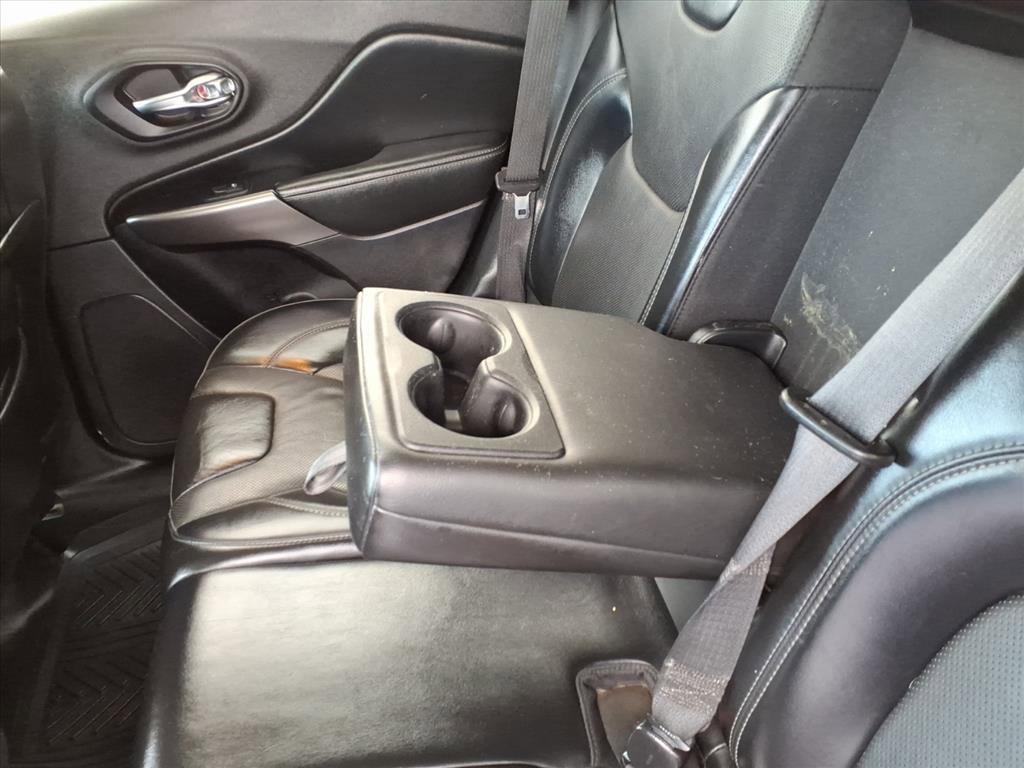 used 2020 Jeep Cherokee car, priced at $15,892