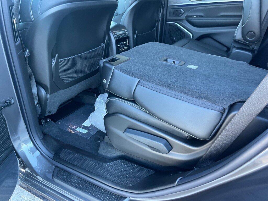 new 2025 Jeep Grand Cherokee L car, priced at $53,261