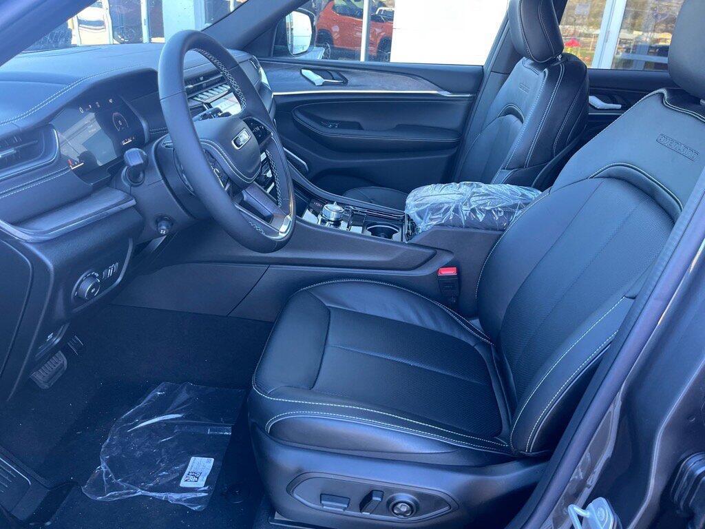 new 2025 Jeep Grand Cherokee L car, priced at $53,261