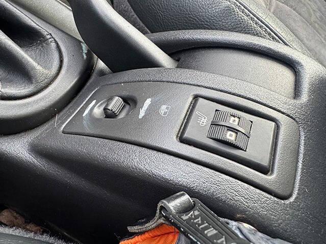 used 2004 Chrysler Sebring car, priced at $3,495