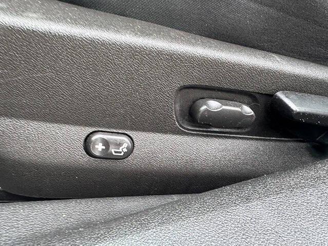 used 2011 Chevrolet Malibu car, priced at $5,495