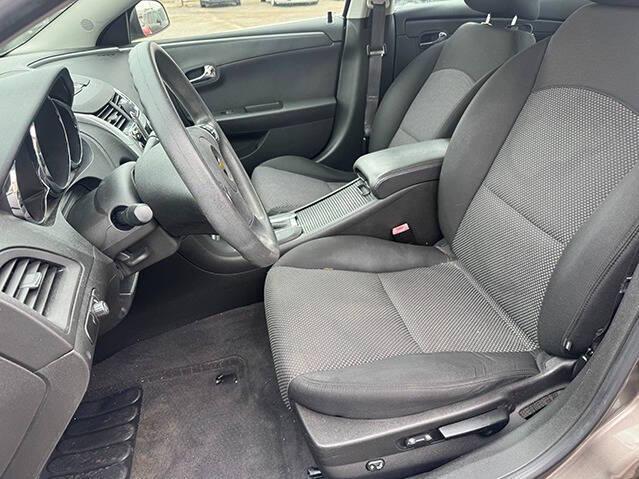 used 2011 Chevrolet Malibu car, priced at $5,495