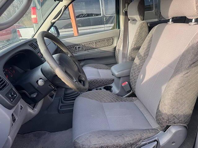 used 2000 Nissan Xterra car, priced at $6,495
