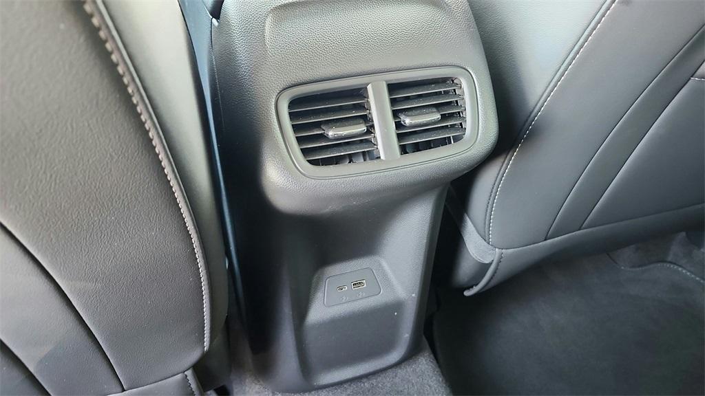 used 2025 Buick Envision car, priced at $27,340