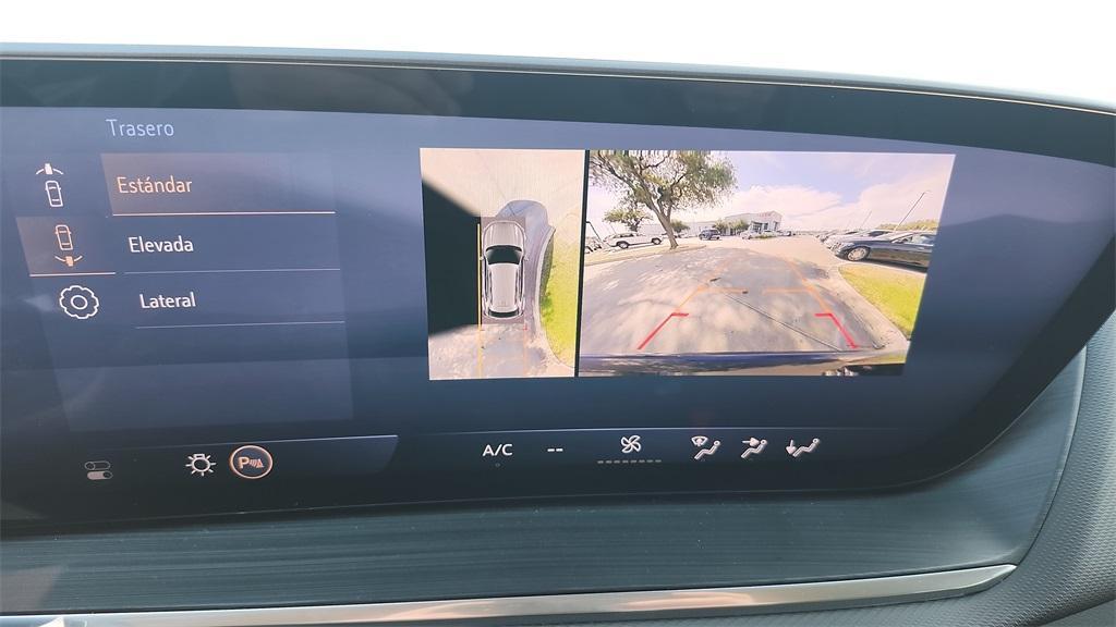 used 2025 Buick Envision car, priced at $27,340