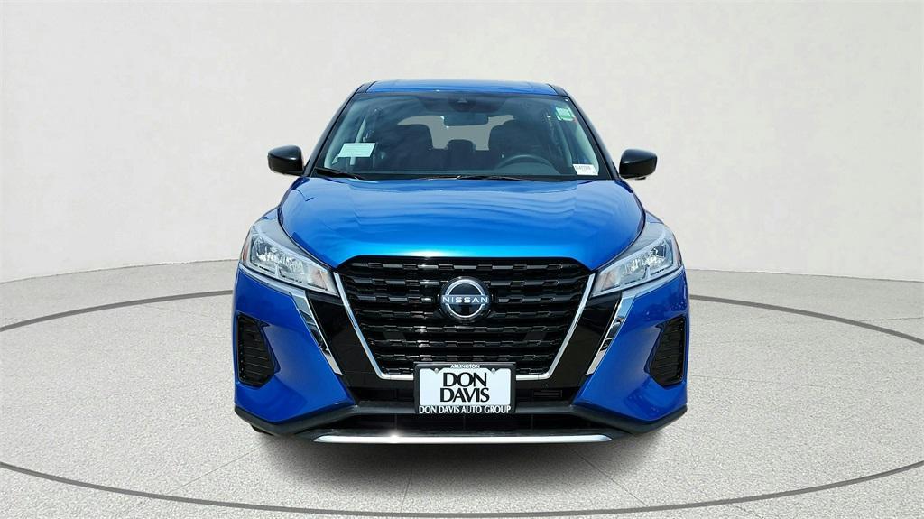 new 2025 Nissan Kicks Play car, priced at $20,347