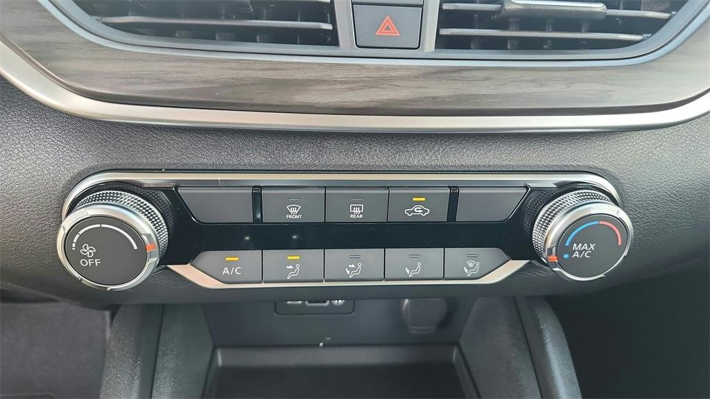 new 2025 Nissan Altima car, priced at $24,617