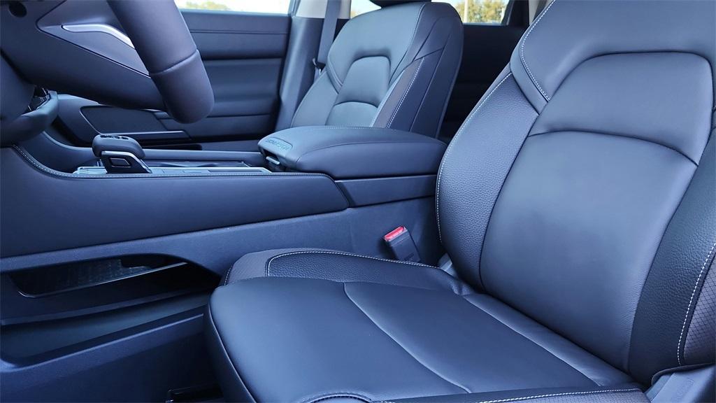 new 2026 Nissan Pathfinder car, priced at $42,427