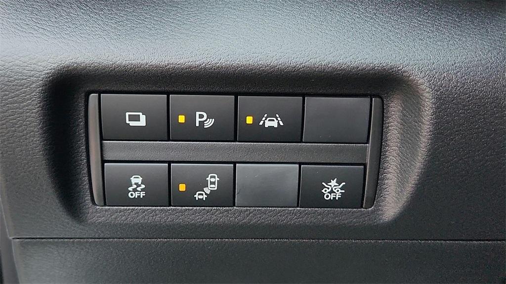 new 2025 Nissan Kicks Play car, priced at $20,178