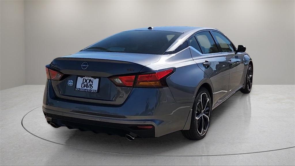 new 2025 Nissan Altima car, priced at $29,574