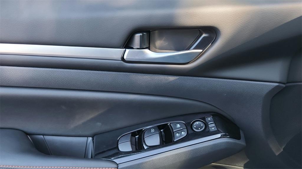 new 2025 Nissan Altima car, priced at $29,574