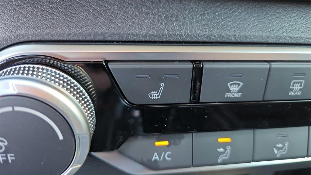 new 2025 Nissan Altima car, priced at $29,574