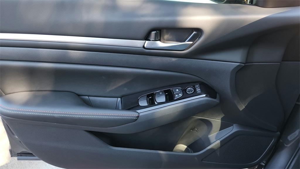 new 2025 Nissan Altima car, priced at $29,574