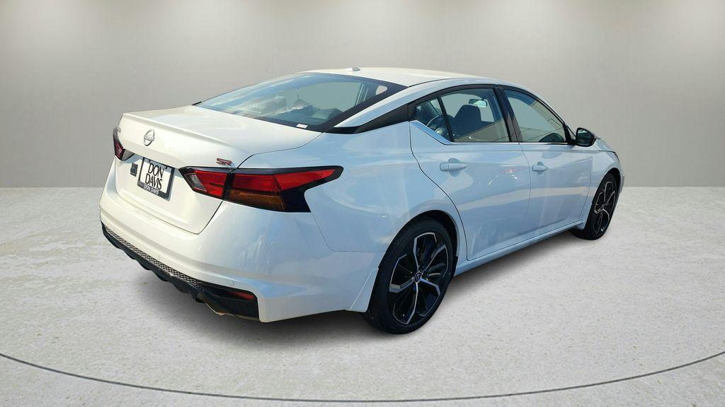 new 2025 Nissan Altima car, priced at $27,391