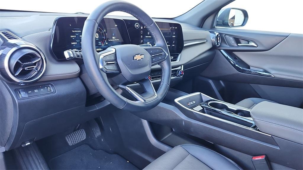 used 2025 Chevrolet Equinox car, priced at $24,697