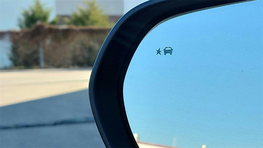 used 2025 Chevrolet Equinox car, priced at $24,697