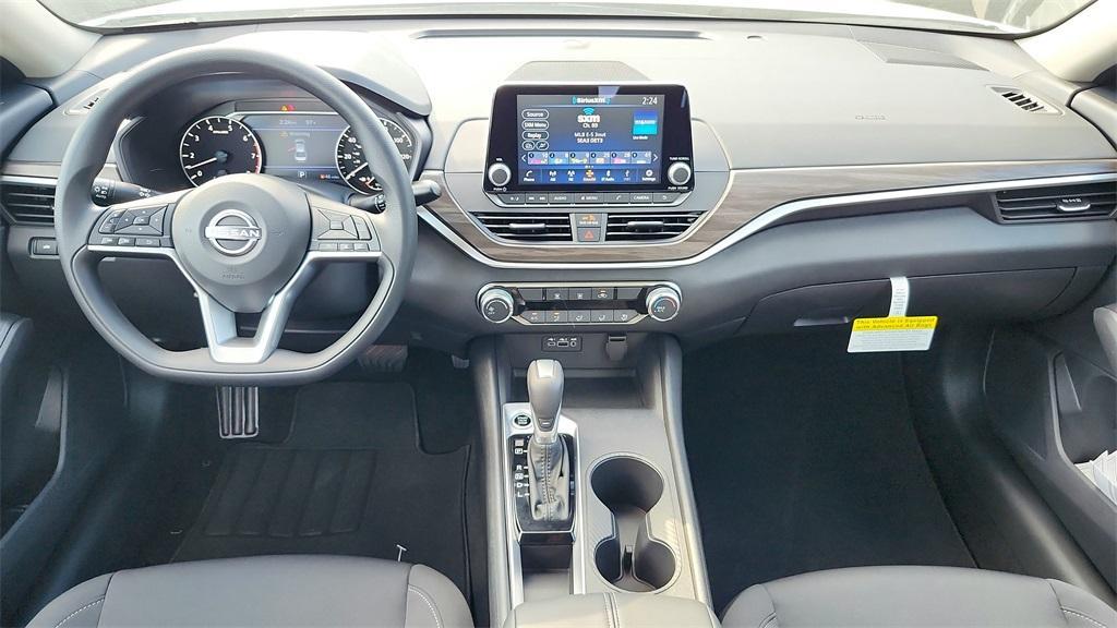 new 2025 Nissan Altima car, priced at $24,946
