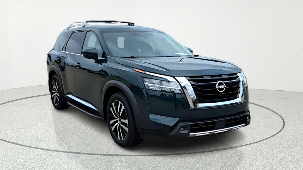 used 2023 Nissan Pathfinder car, priced at $35,842