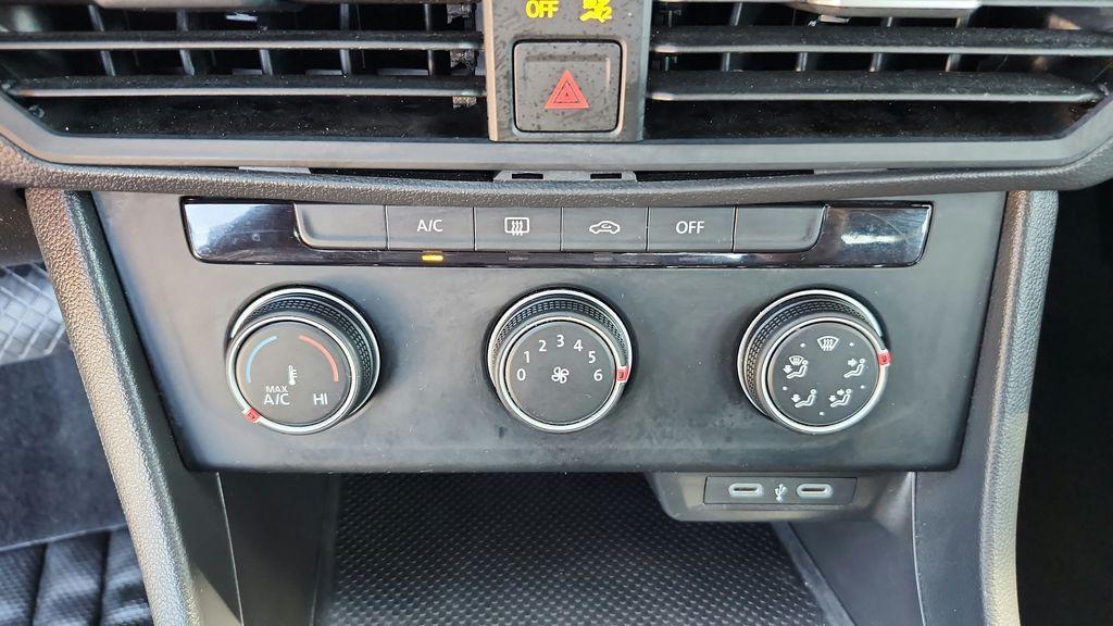 used 2024 Volkswagen Jetta car, priced at $18,152