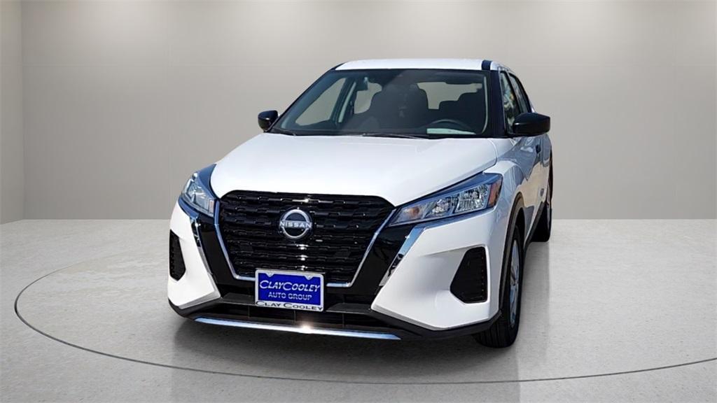 new 2025 Nissan Kicks Play car, priced at $19,621