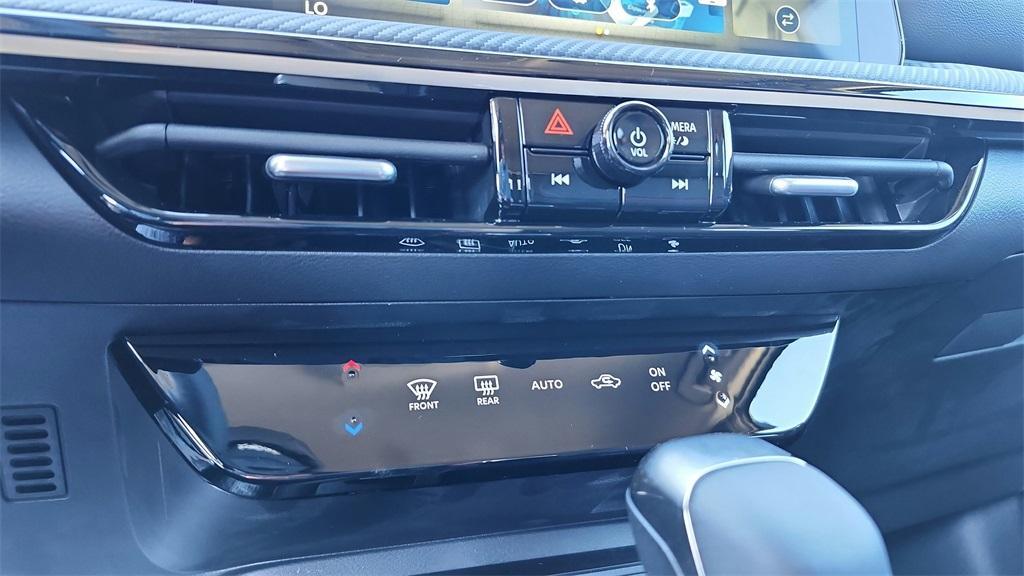 new 2025 Nissan Kicks car, priced at $25,319