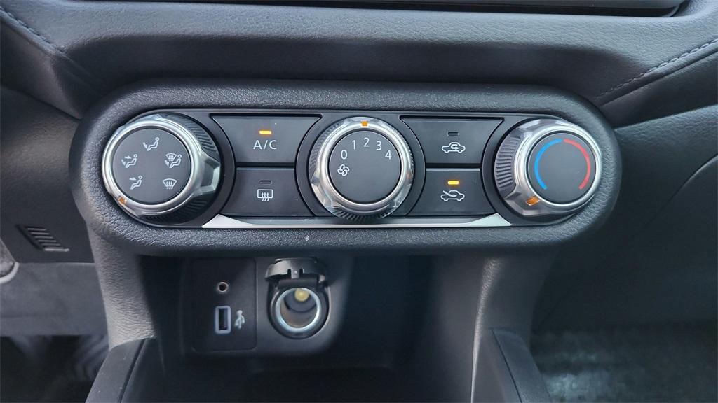 new 2025 Nissan Versa car, priced at $17,567