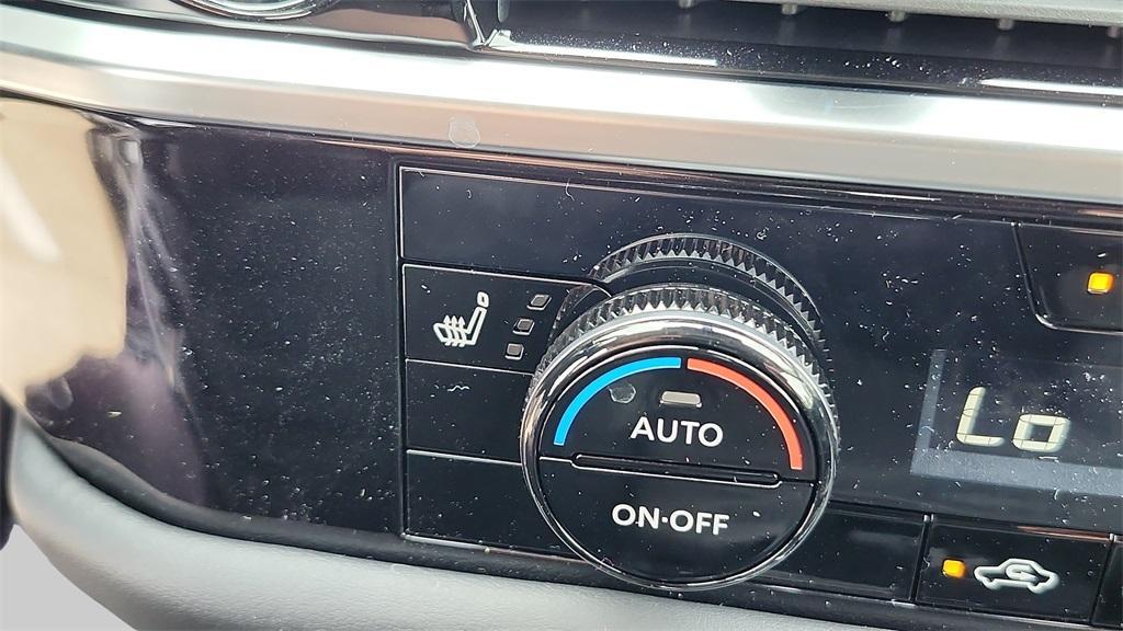 new 2025 Nissan Pathfinder car, priced at $37,274