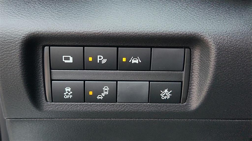 new 2025 Nissan Kicks Play car, priced at $20,242