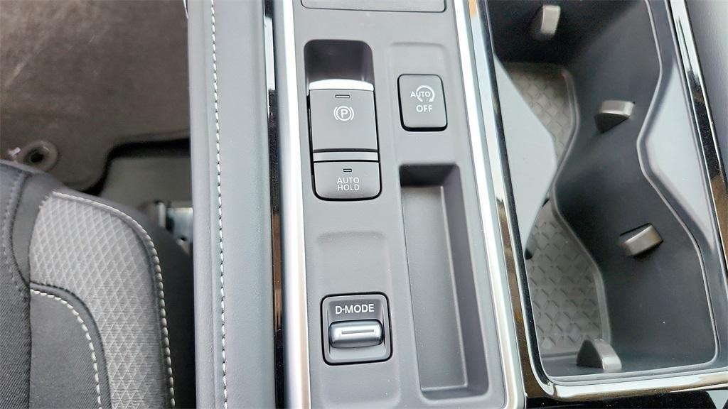 new 2025 Nissan Pathfinder car, priced at $36,866