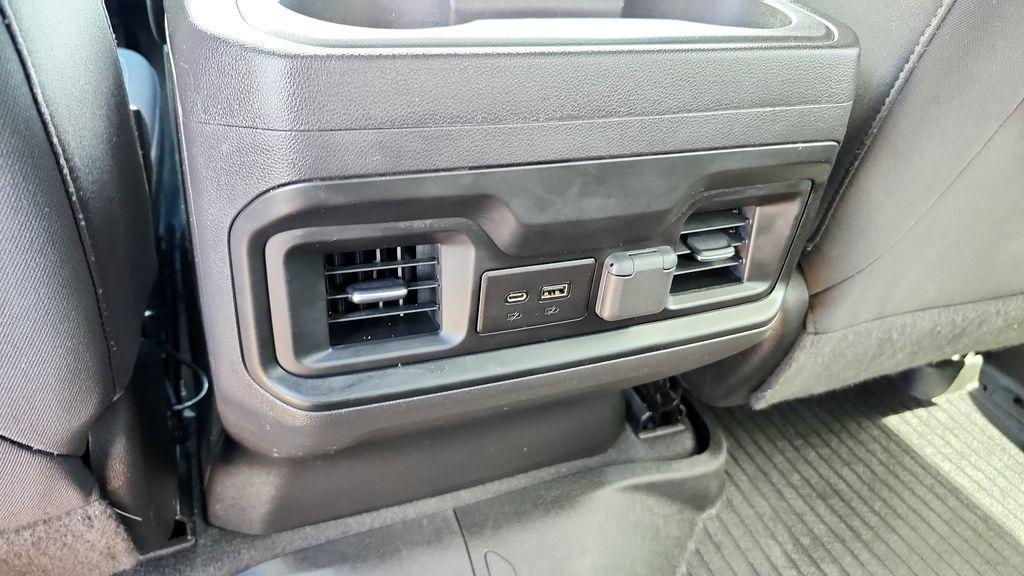 used 2021 Chevrolet Silverado 1500 car, priced at $40,072