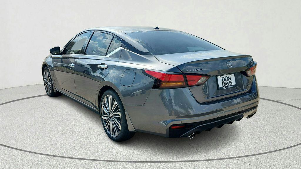 new 2025 Nissan Altima car, priced at $31,240