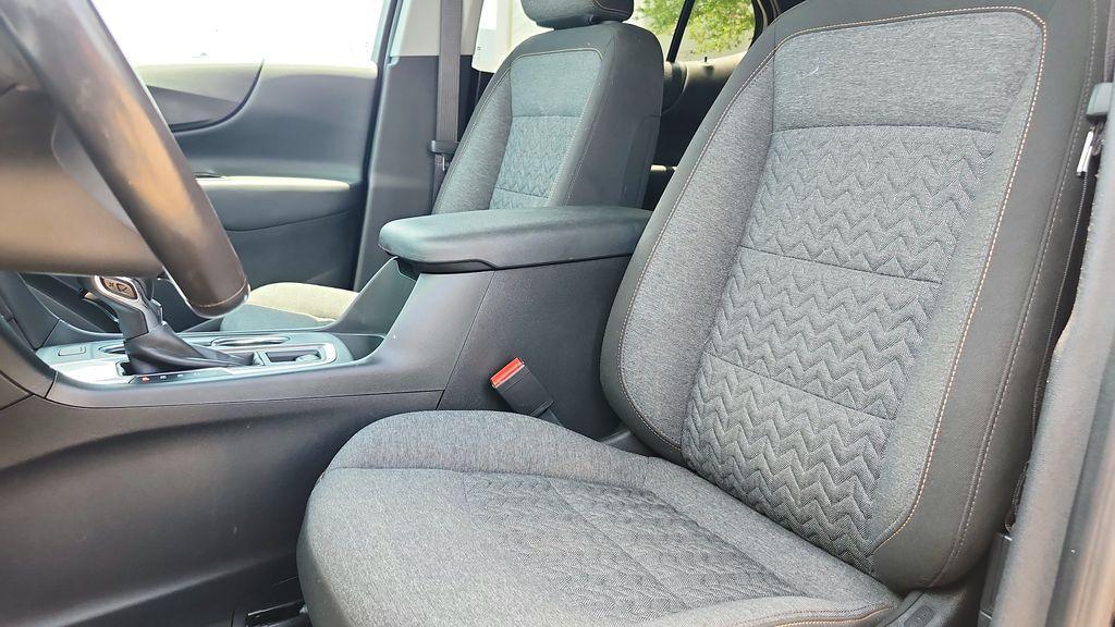 used 2022 Chevrolet Equinox car, priced at $20,206