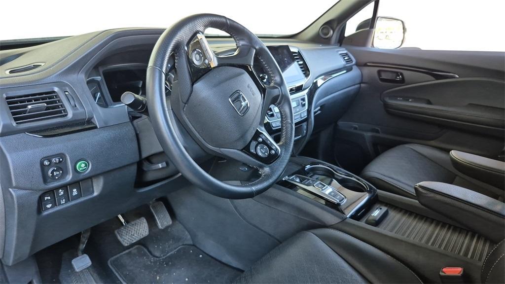 used 2022 Honda Passport car, priced at $32,455