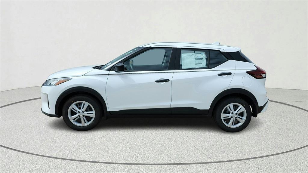 new 2025 Nissan Kicks Play car, priced at $19,157
