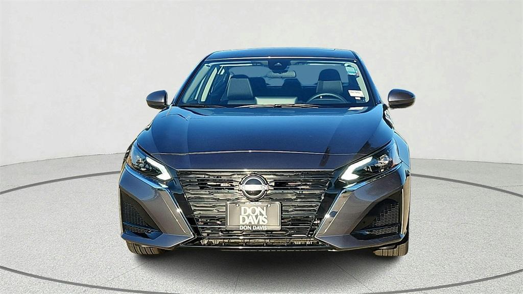 new 2025 Nissan Altima car, priced at $25,678