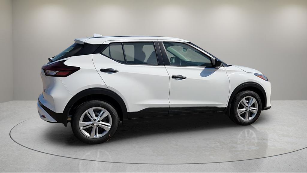 new 2025 Nissan Kicks Play car, priced at $20,402