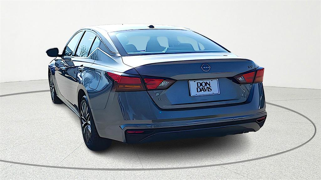 used 2023 Nissan Altima car, priced at $19,120
