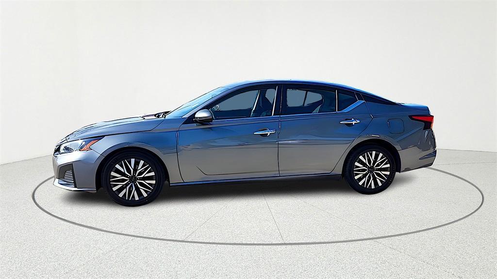 used 2023 Nissan Altima car, priced at $19,120