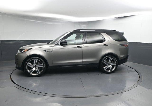 used 2022 Land Rover Discovery car, priced at $33,738
