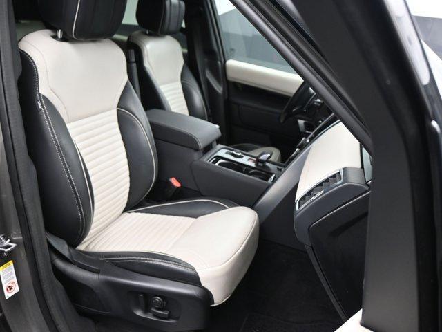 used 2022 Land Rover Discovery car, priced at $33,738