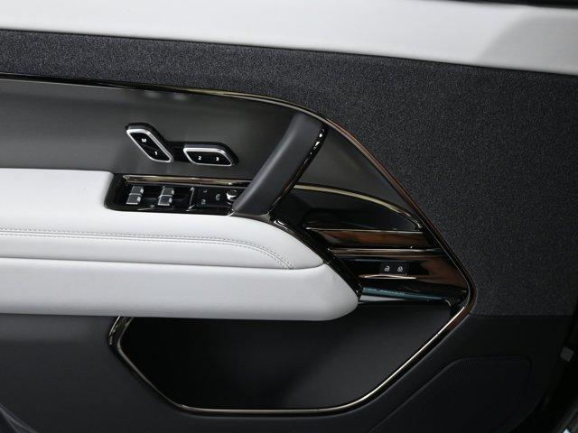 new 2025 Land Rover Range Rover Sport car