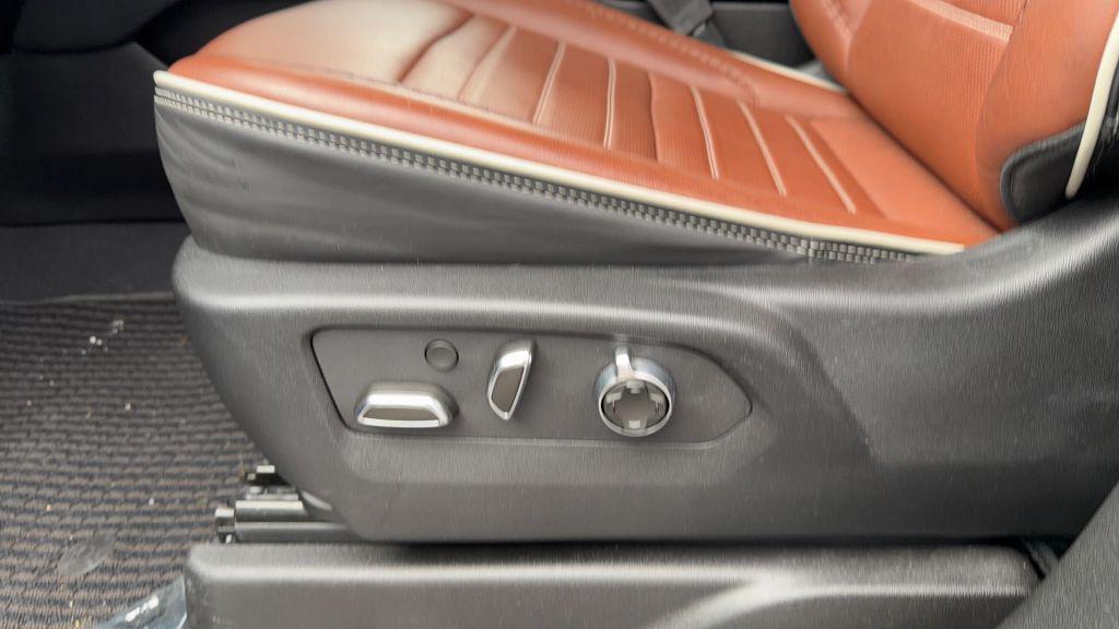 used 2023 GMC Yukon XL car, priced at $75,293