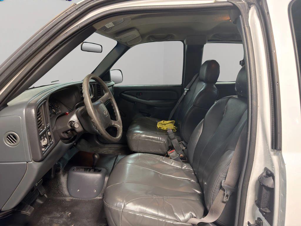 used 2000 Chevrolet Silverado 1500 car, priced at $9,995